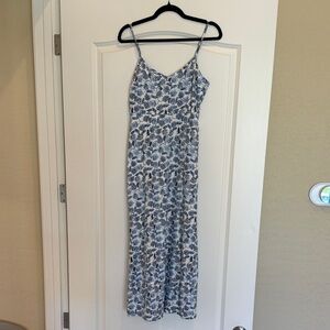 Market & Spruce Blue and White Floral Midi Dress